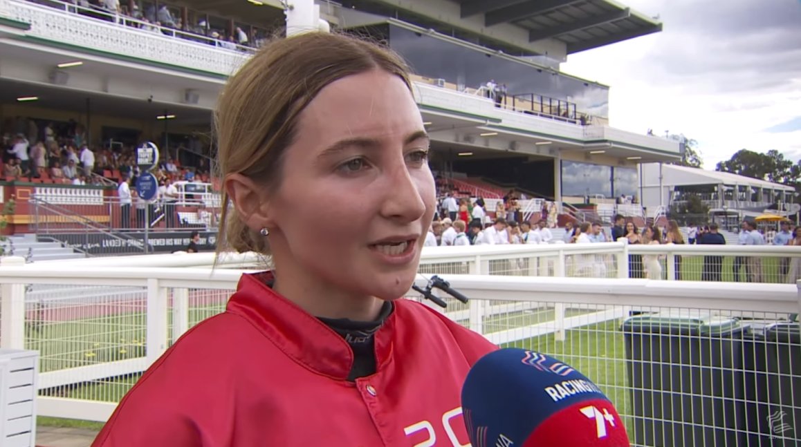 OzRace.com.au tweet media