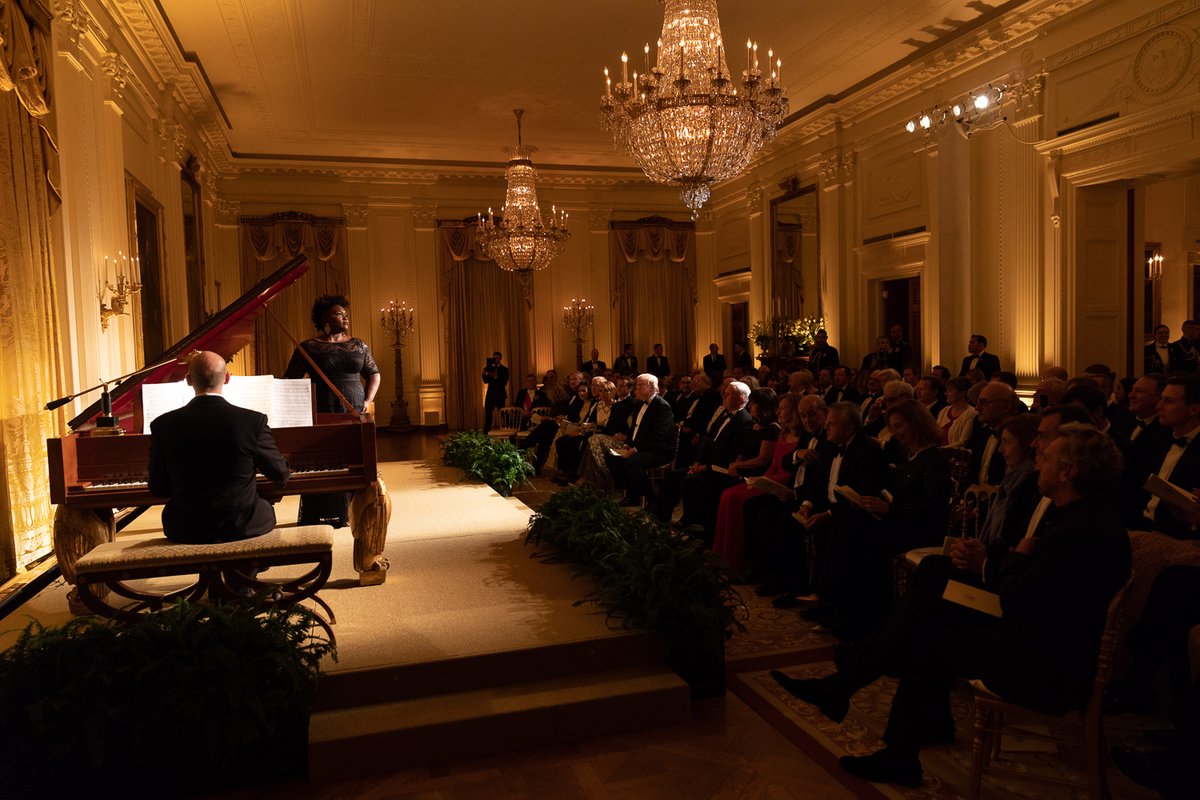 MythoMAGA tweet media