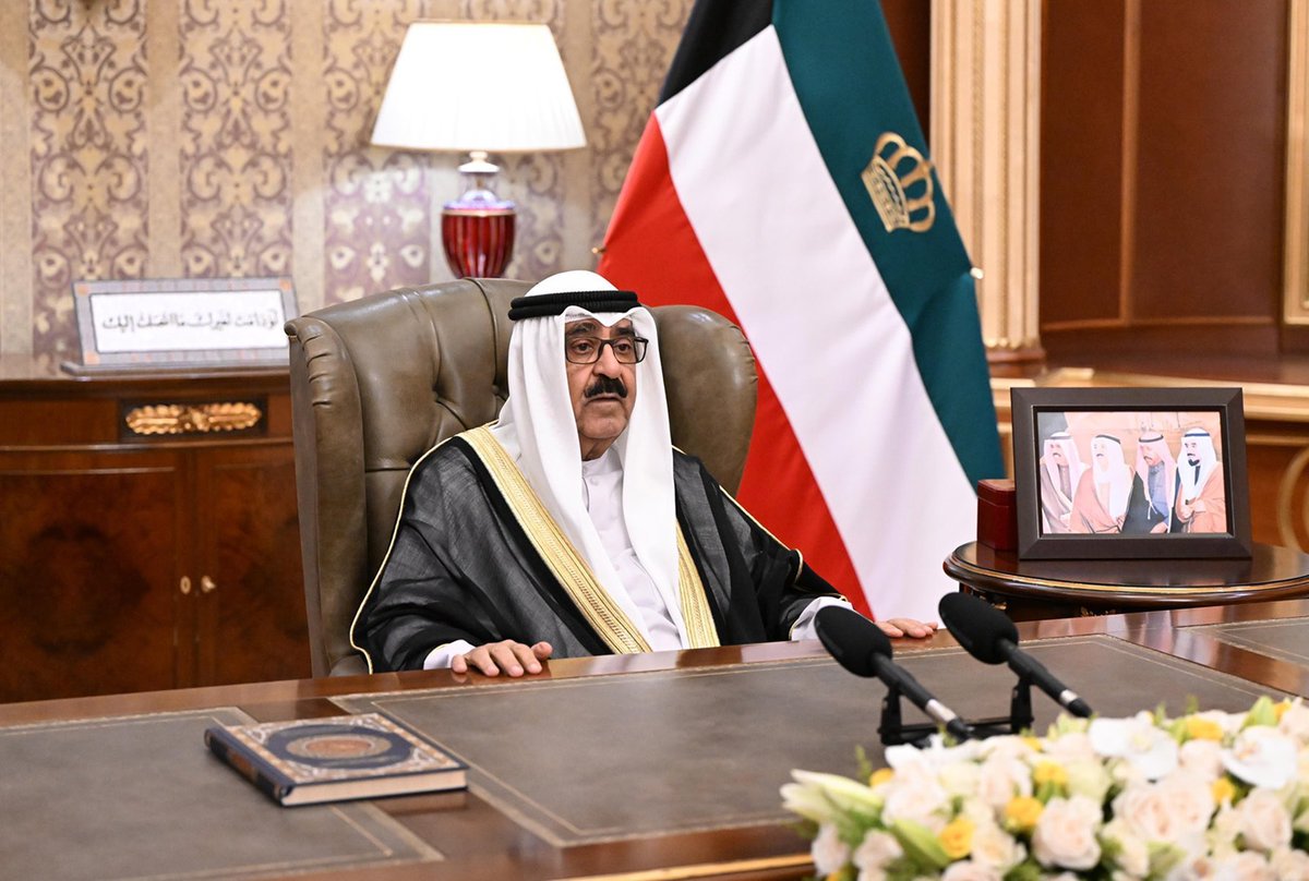 الله يطول عمره ويعطيه الصحة والعافية 🇰🇼🇰🇼🇰🇼