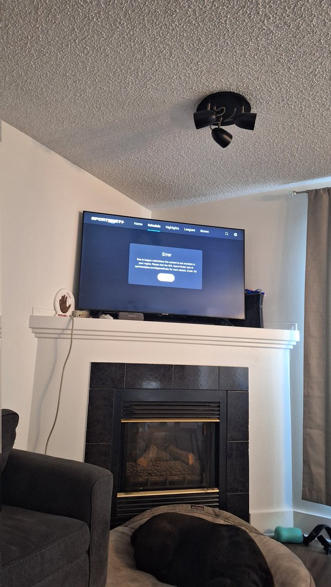 JennyMarie🧡💙 tweet media