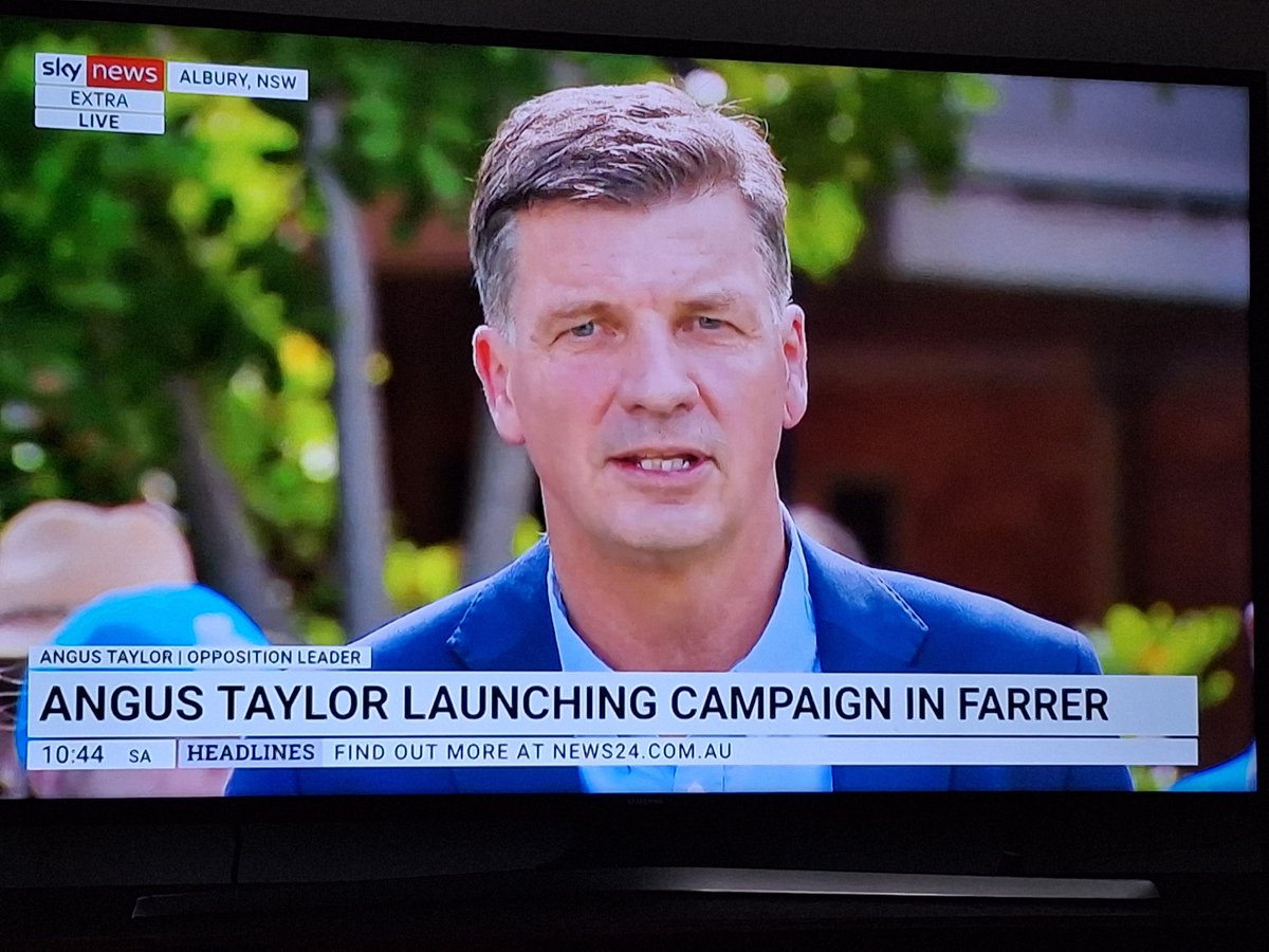 Ashley Greene tweet media