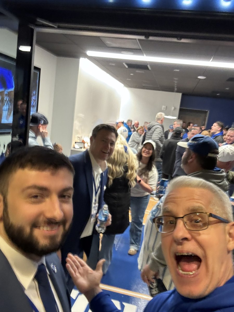 StackMonster tweet media