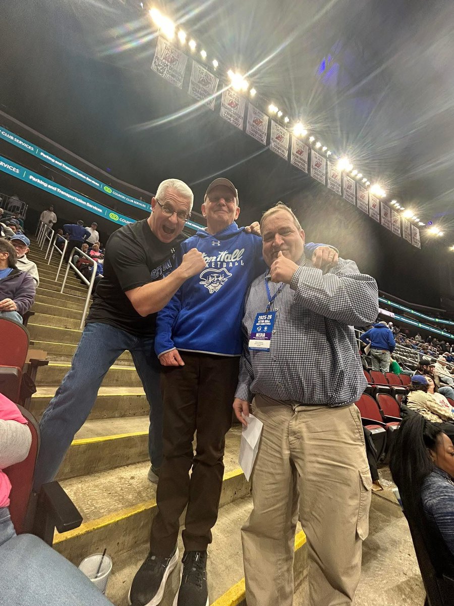 StackMonster tweet media