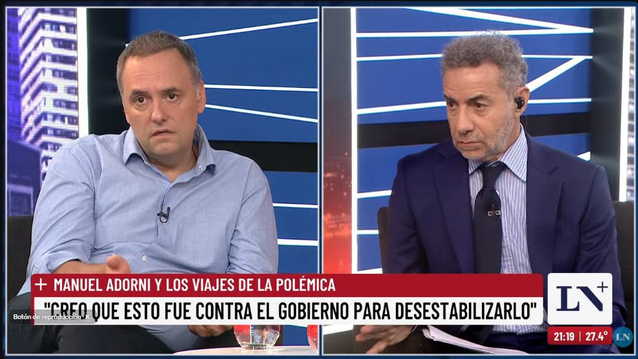 La visión de EVL sobre <a href="/madorni/">Manuel Adorni</a>.

El jefe de Gabinete, Manuel Adorni, viajó a Estados Unidos para dar soporte al evento Argentina Week en Nueva York. En ese contexto se generaron algunas situaciones que, a mi entender, merecen reflexión.

En una declaración mencionó que su