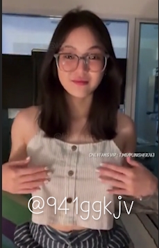 ke31202's tweet photo. สาวแว่นคนนี้สวยเกินต้านมาแถมงานดีสุดๆไปเลย #สาวสวยนารัก #รีทวิตด้วยน้าา #ตามมาในกลุ่ม #dek69 https://t.co/gPxKKQufdR