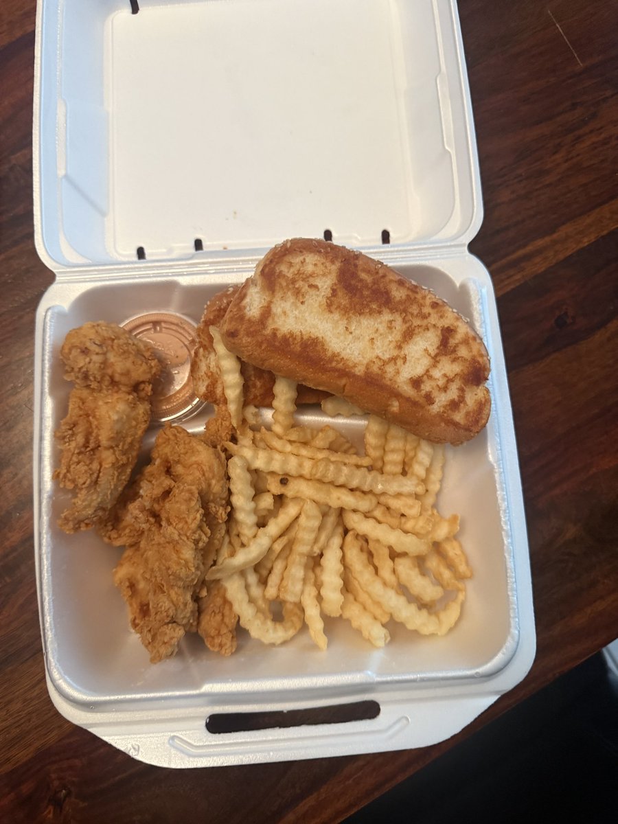 JaysonWhiteIB's tweet photo. 4 fingers in da box #canes https://t.co/cBgDjdznhX