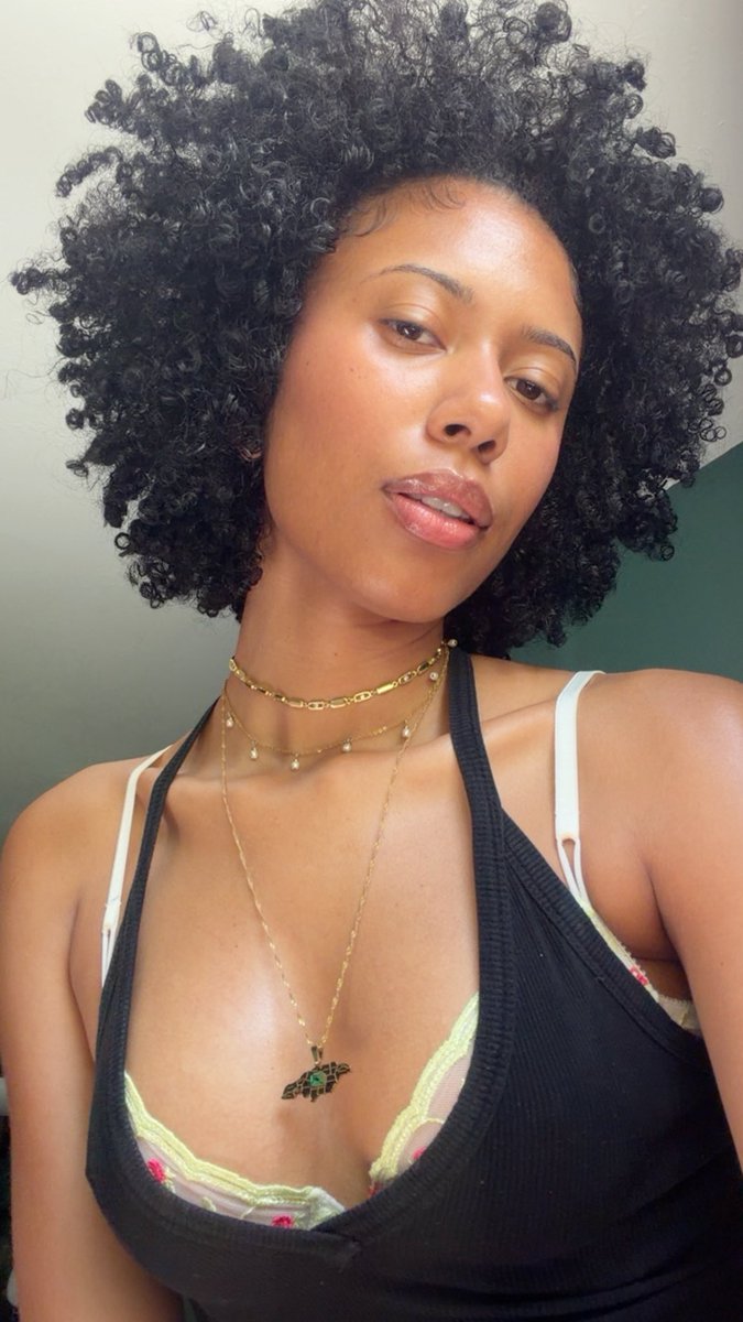 🧟‍♀️ tweet media