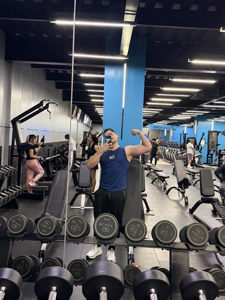 Daniel Velasco tweet media