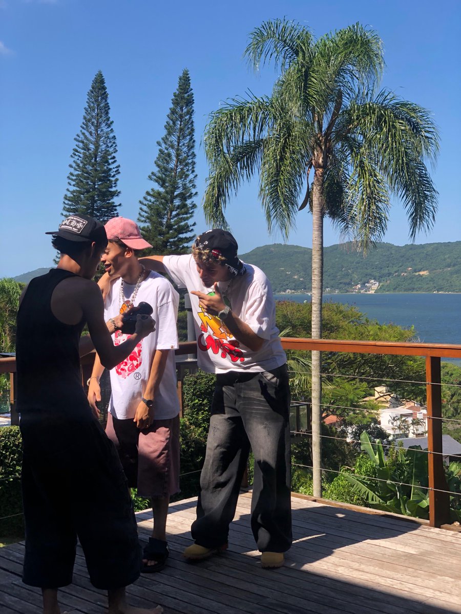 Mr. Balão tweet media