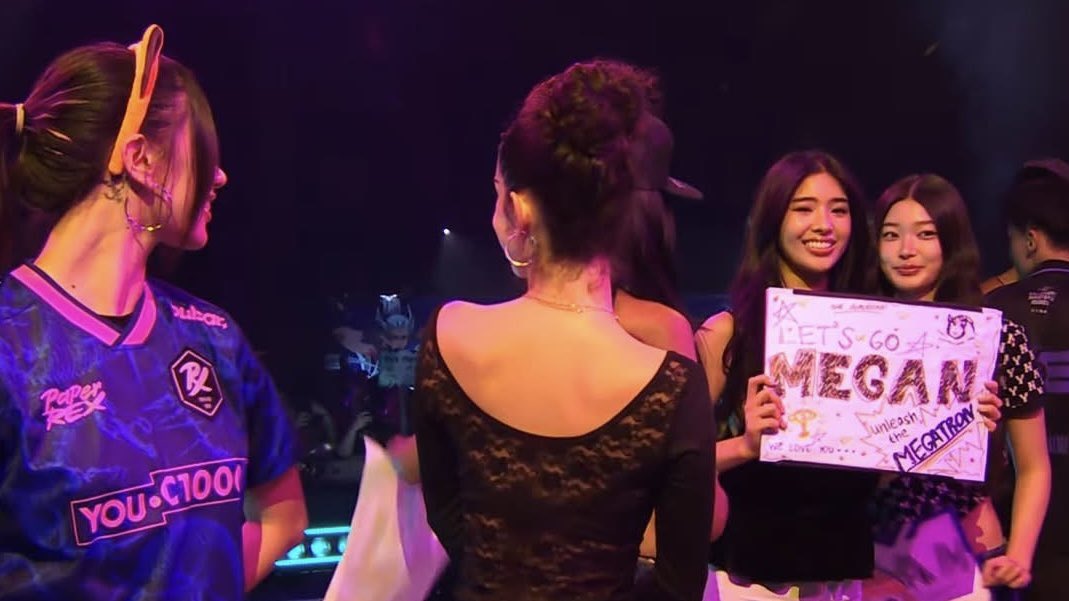 YOU’RE JUST A GAMEBOY 💫 Global girl group KATSEYE attended the VCT ...
