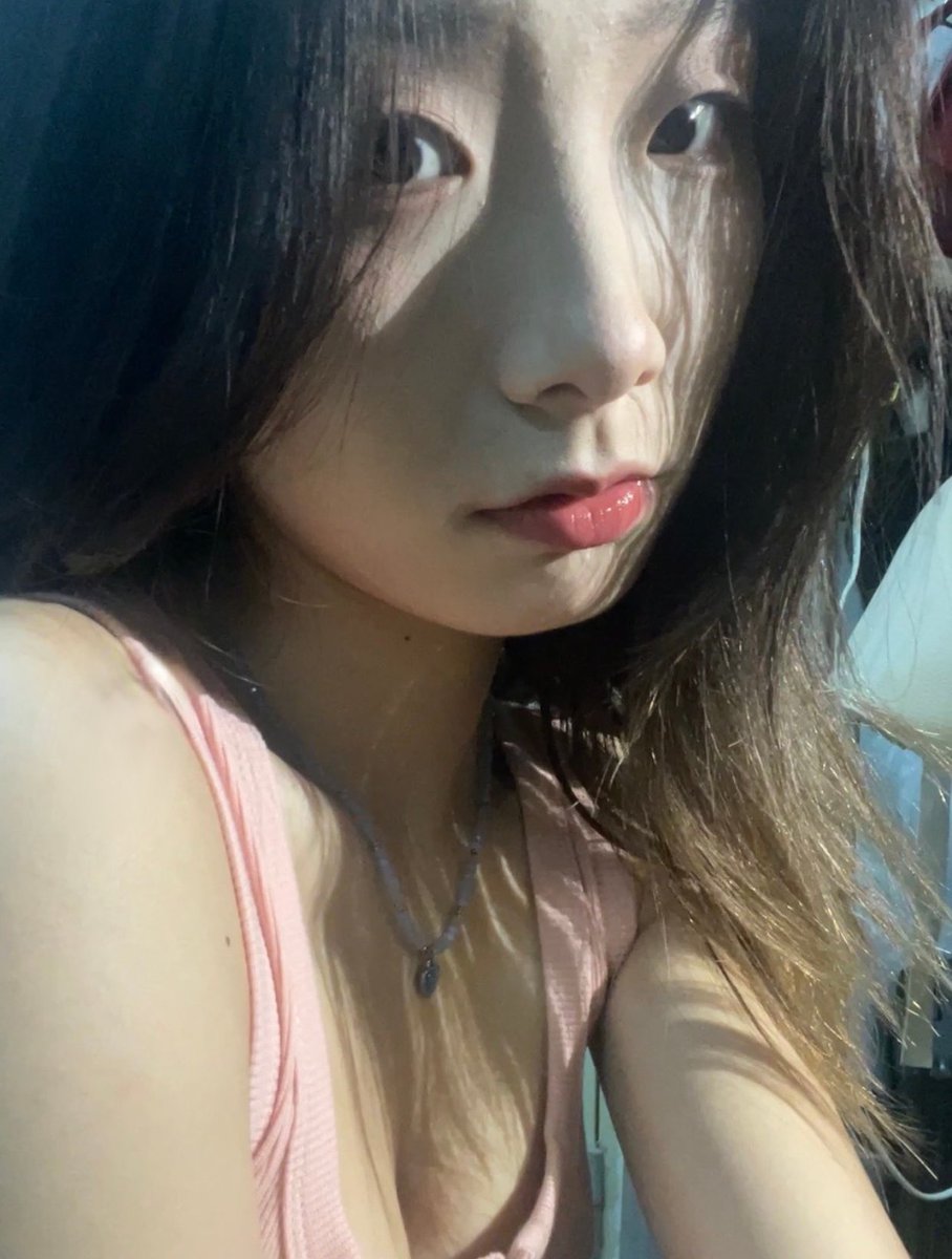 妲己再骚也是妾 tweet media