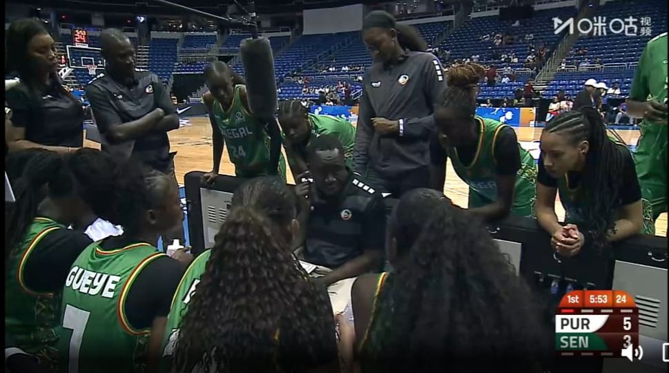 totalsport221's tweet photo. Fin 1er quart temps 🏀
Porto Rico 17- 5 Sénégal
#Basket #fsbb #fiba https://t.co/nEgwPzQJXv