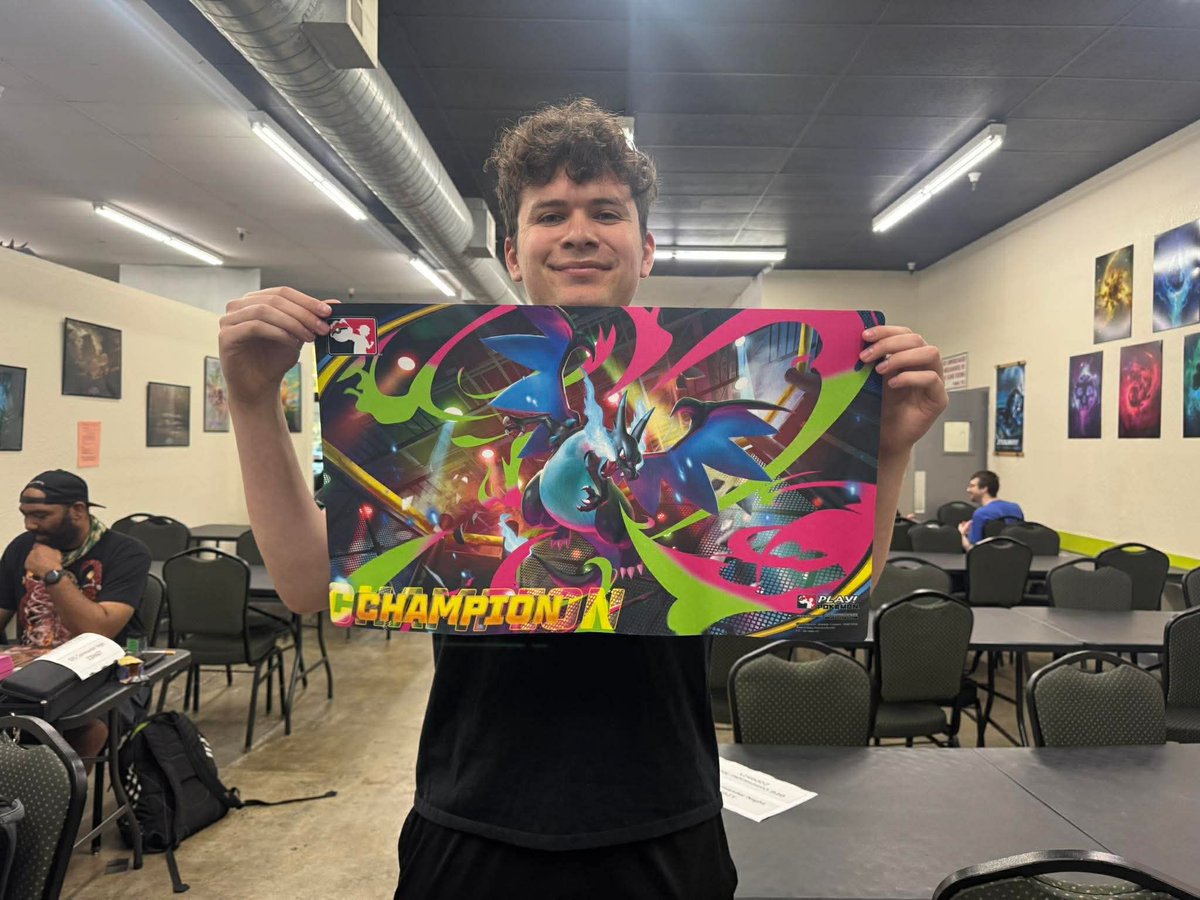 SmartTCG tweet media