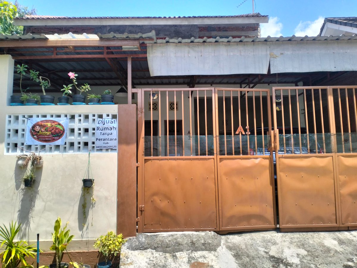 chamochiw's tweet photo. #WTS #DIJUALRUMAH

5 menit dari UMY!! Area di Kasihan, Bantul
Luas 106m2 full bangunan bukan spek kapling
SHM, 3 kamar tidur, 2 kamar mandi, ada carport dan loteng di lantai 2, dll
750jt nego
bisa dm/wa untuk tanya2
https://t.co/76hghkAvxE

#rumahjogja #jogja #rumahmurahjogja https://t.co/0K6YDSeMbf