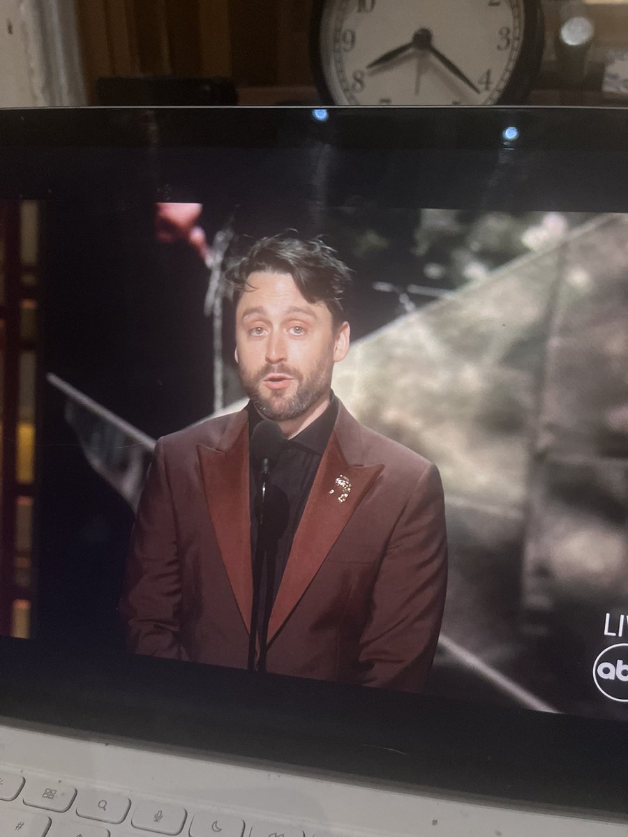 ijbol adjani tweet media