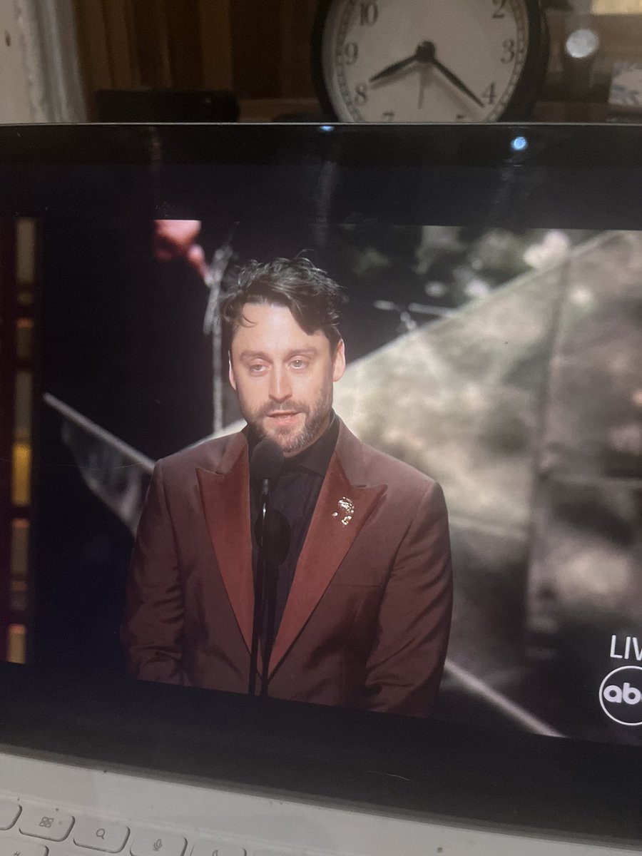 ijbol adjani tweet media