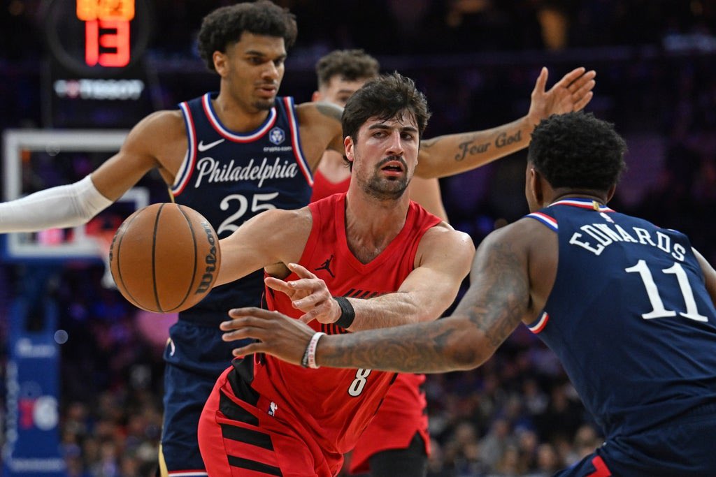 Blazers Lead tweet media