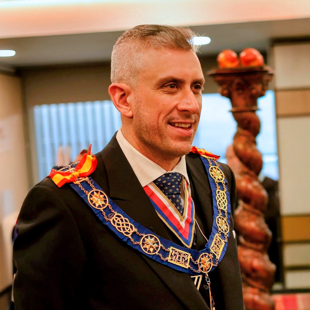 El Oriente Masonería tweet media