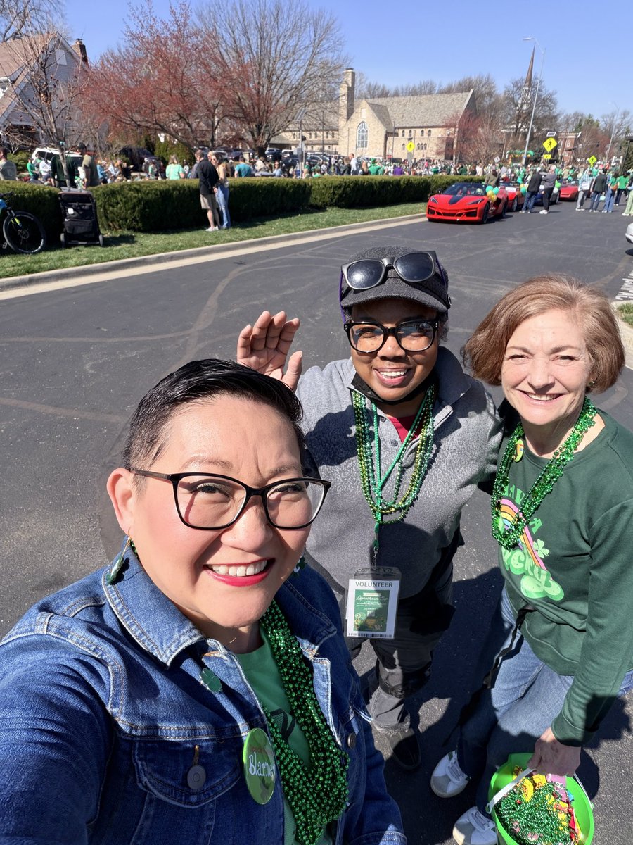 Emily Weber tweet media