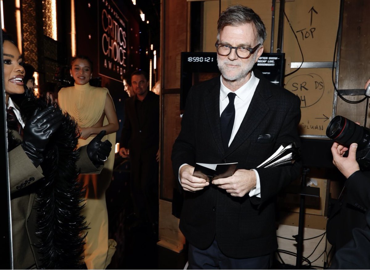 Critics Choice Awards tweet media