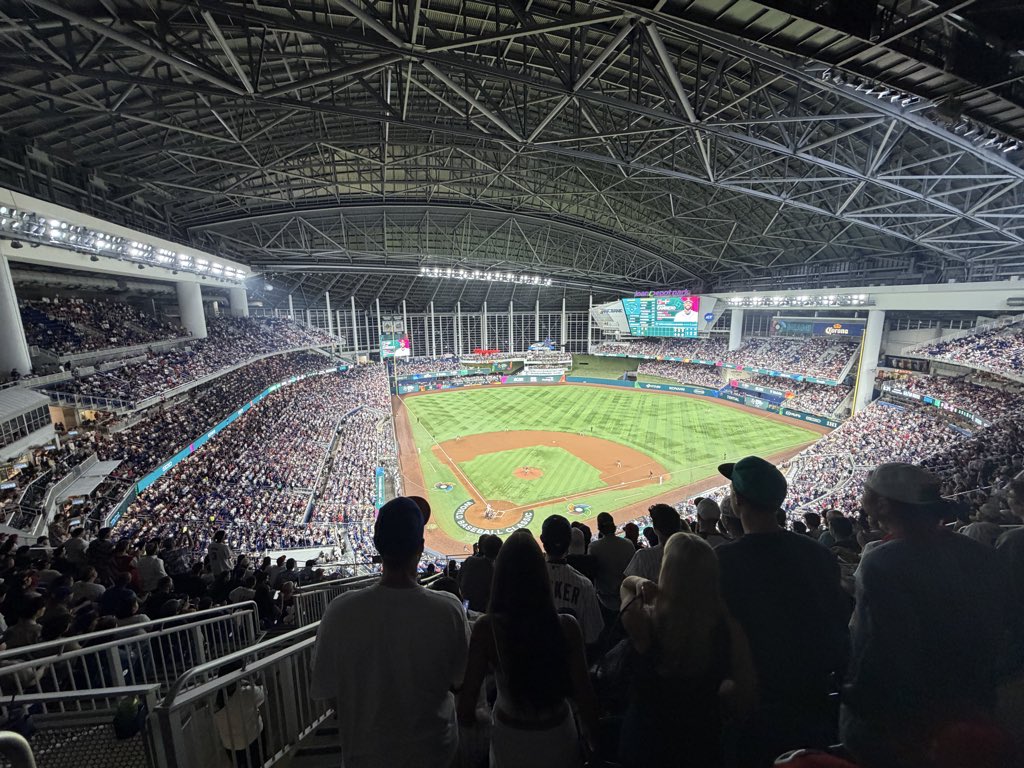 Yankees Slut tweet media