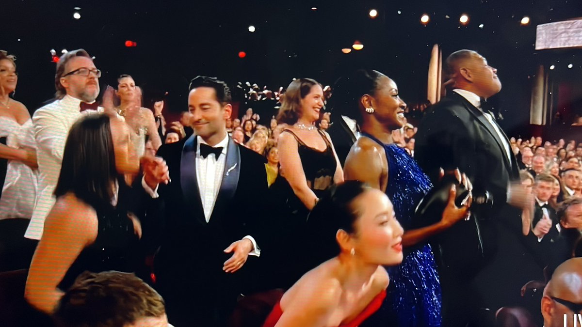 Lauren Burke tweet media