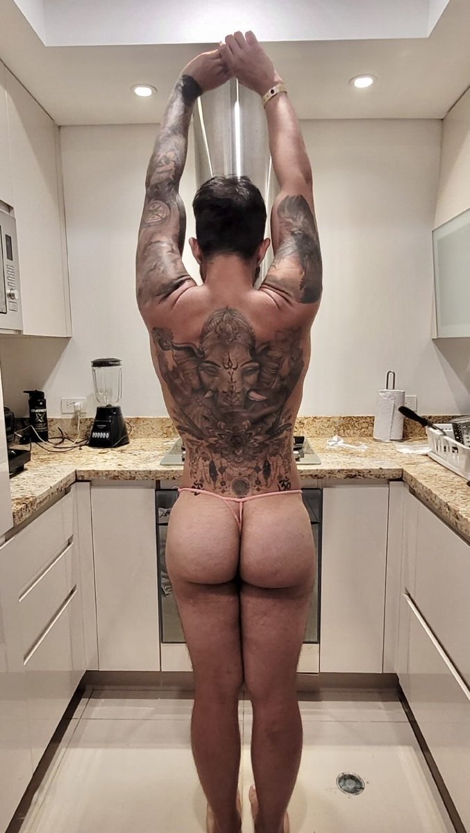 Alex Kent 🍑 tweet media