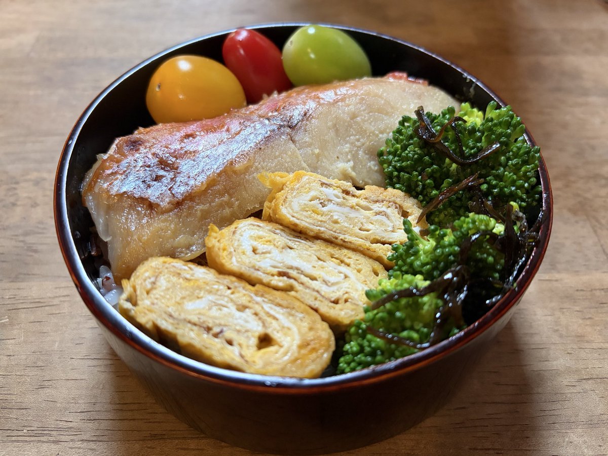 山野井春絵 tweet media