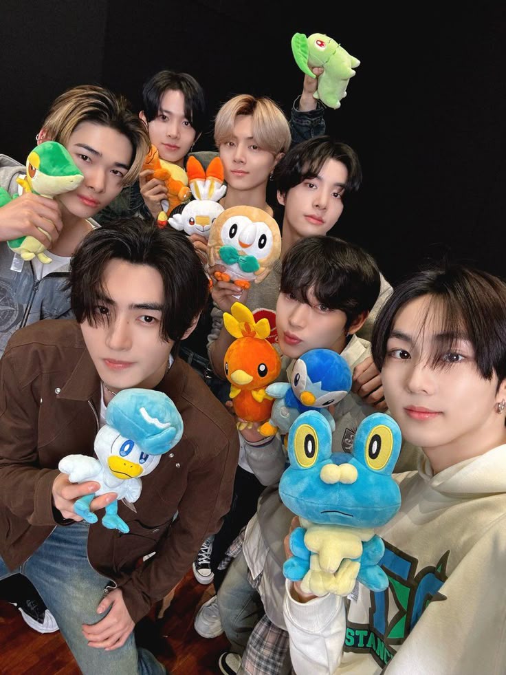 𝐀𝐫𝐚 ❀ 𝐬𝐞𝐯𝐄𝐍- !! tweet media
