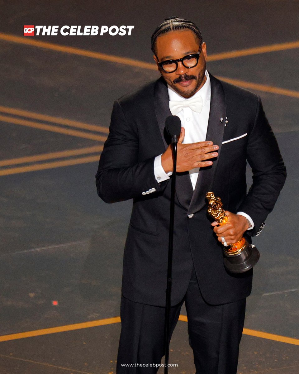 thecelebpost's tweet photo. Ryan Coogler wins the Oscar for Best Original Screenplay for Sinners at the 98th Academy Awards in Los Angeles, Hollywood, celebrating a triumphant moment in cinema.
Pictures via Reuters
#Oscars2026 #AcademyAwards #RyanCoogler #Sinners #BestOriginalScreenplay #thecelebpost https://t.co/GC6akqp5bB