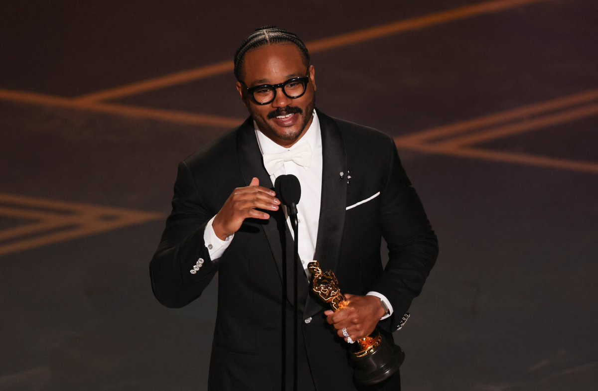 2026Oscars's tweet photo. ✊🏿 SINNERS strikes gold! Ryan Coogler wins Best Original Screenplay — a powerful story, brilliantly told. First Oscar for a generational filmmaker!
🏆 See full Winner List: 👇https://t.co/j34dMFiJw4
#Oscars #Oscars2026 #RyanCoogler #Sinners #BestOriginalScreenplay https://t.co/16DkX1XjOy