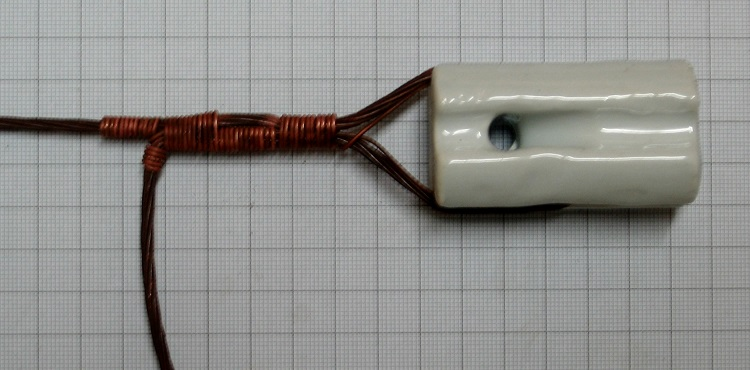 vk6ysf97230's tweet photo. Wire Splicing
Technique for terminating an antenna aerial wire to a strain insulator with a tail for connecting to the feed line. Best mechanical and electrical termination due to no failure point.
https://t.co/D61GR6LpuS
#hamnotes #hfantenna #wiresplice https://t.co/Ly65arEBTc