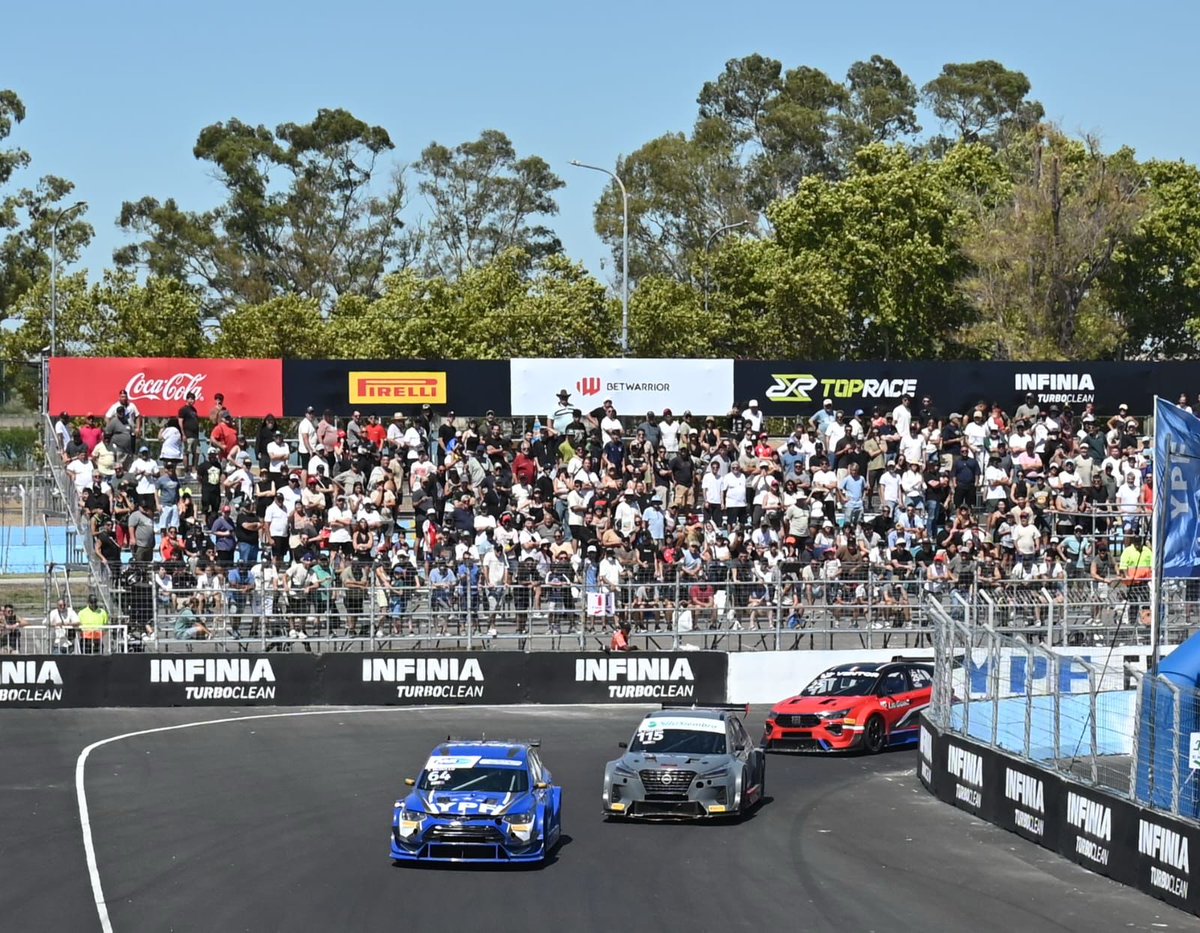 dlt_ARG's tweet photo. #TC2000 Enamorado de las SUV, felicitaciones a la categoría porque se la jugaron en su momento y patearon el tablero

Por otro lado, no puede faltar un callejero en el calendario https://t.co/bx4aipdVeX