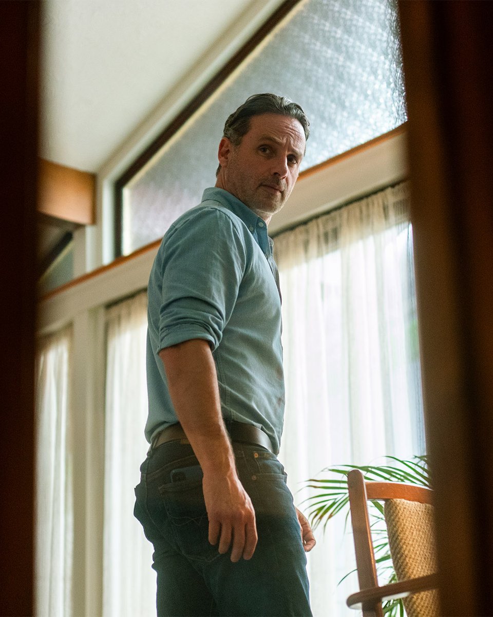 AndyLincolnNews's tweet image. #AndrewLincoln as John in #Coldwater Episode 6.

Credit: Showtime