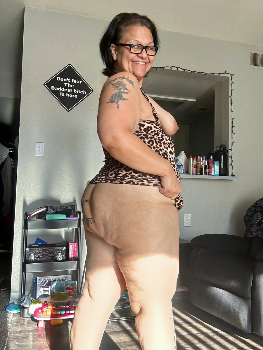 BBWSiren's tweet photo. Just a little fun trying to catch the sun. Lol 😝 https://t.co/8yNCOtMqoW