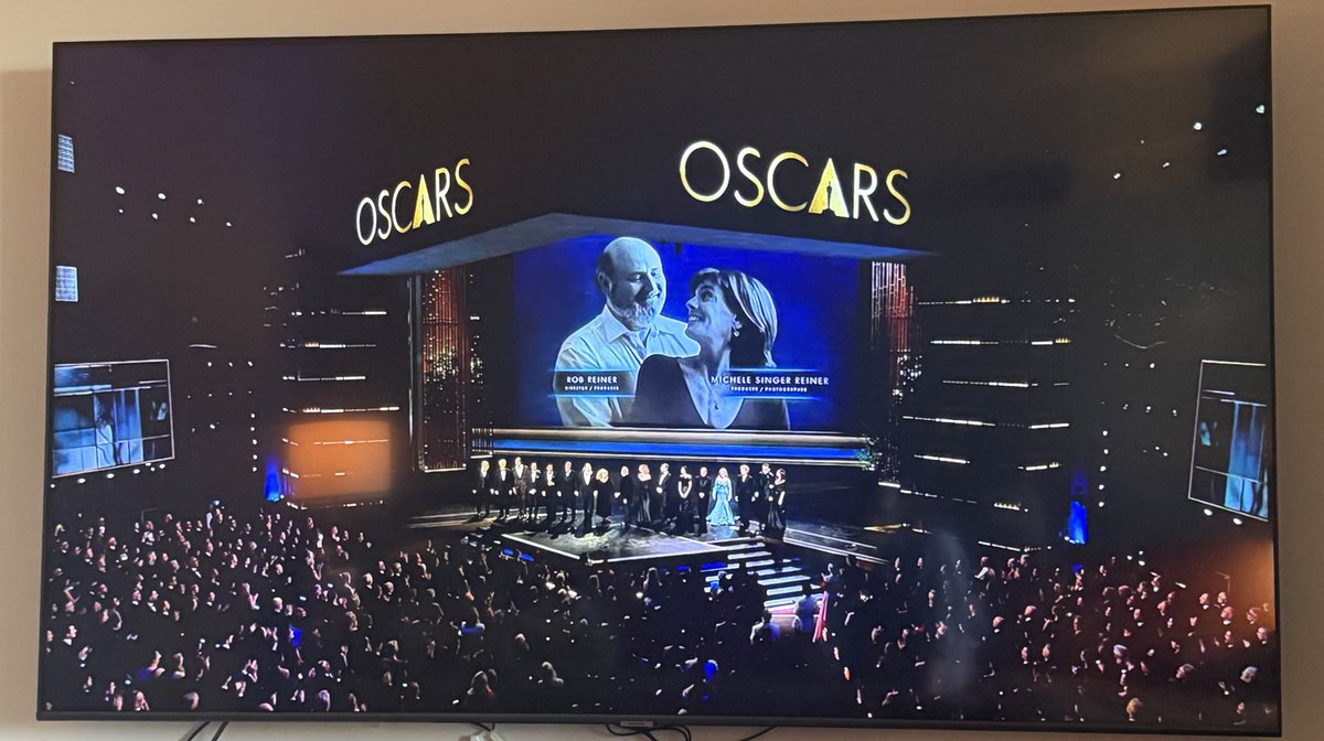 Roxy Striar tweet media