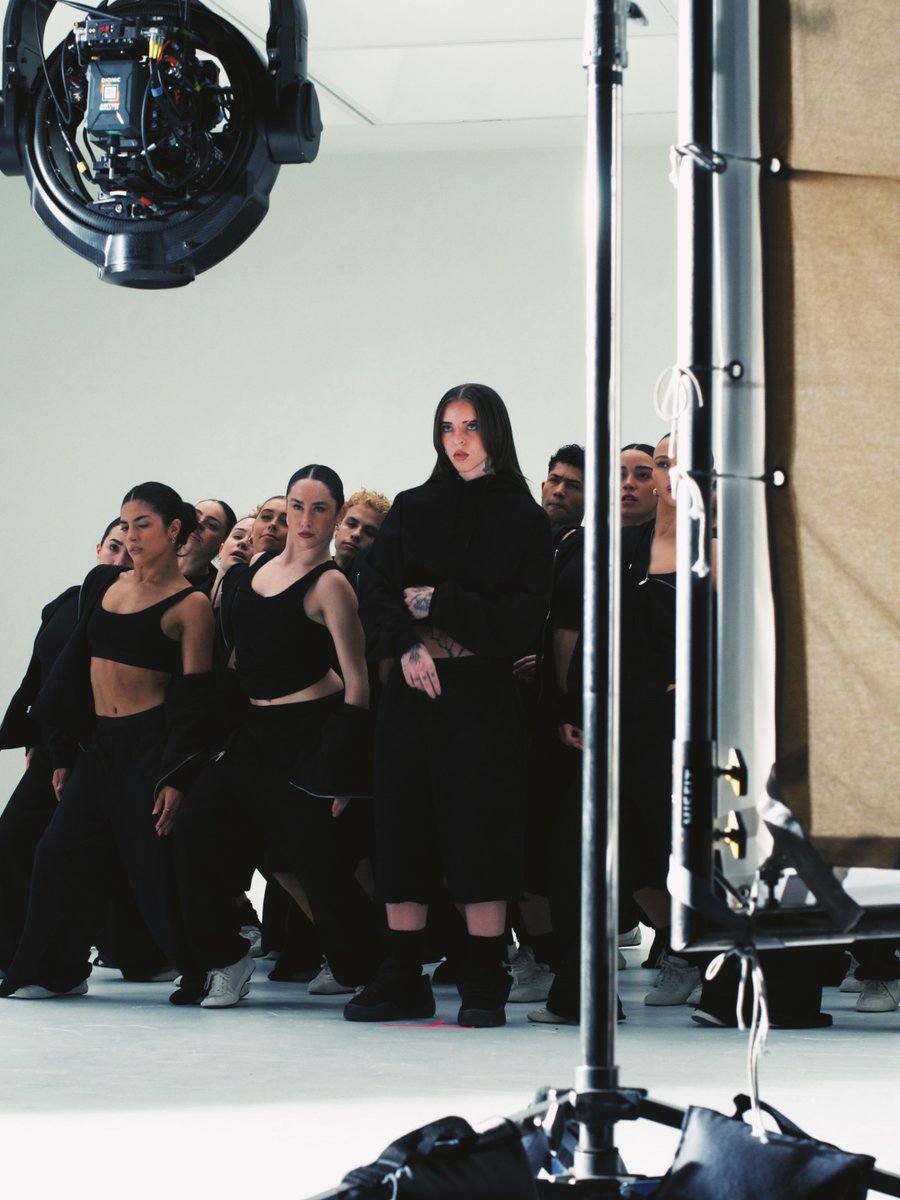 Gap Japan tweet media