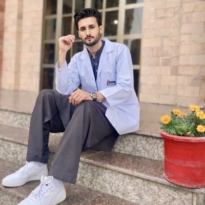 Usman1622004's tweet photo. #NewProfilePic https://t.co/R6Ryh1CiS0