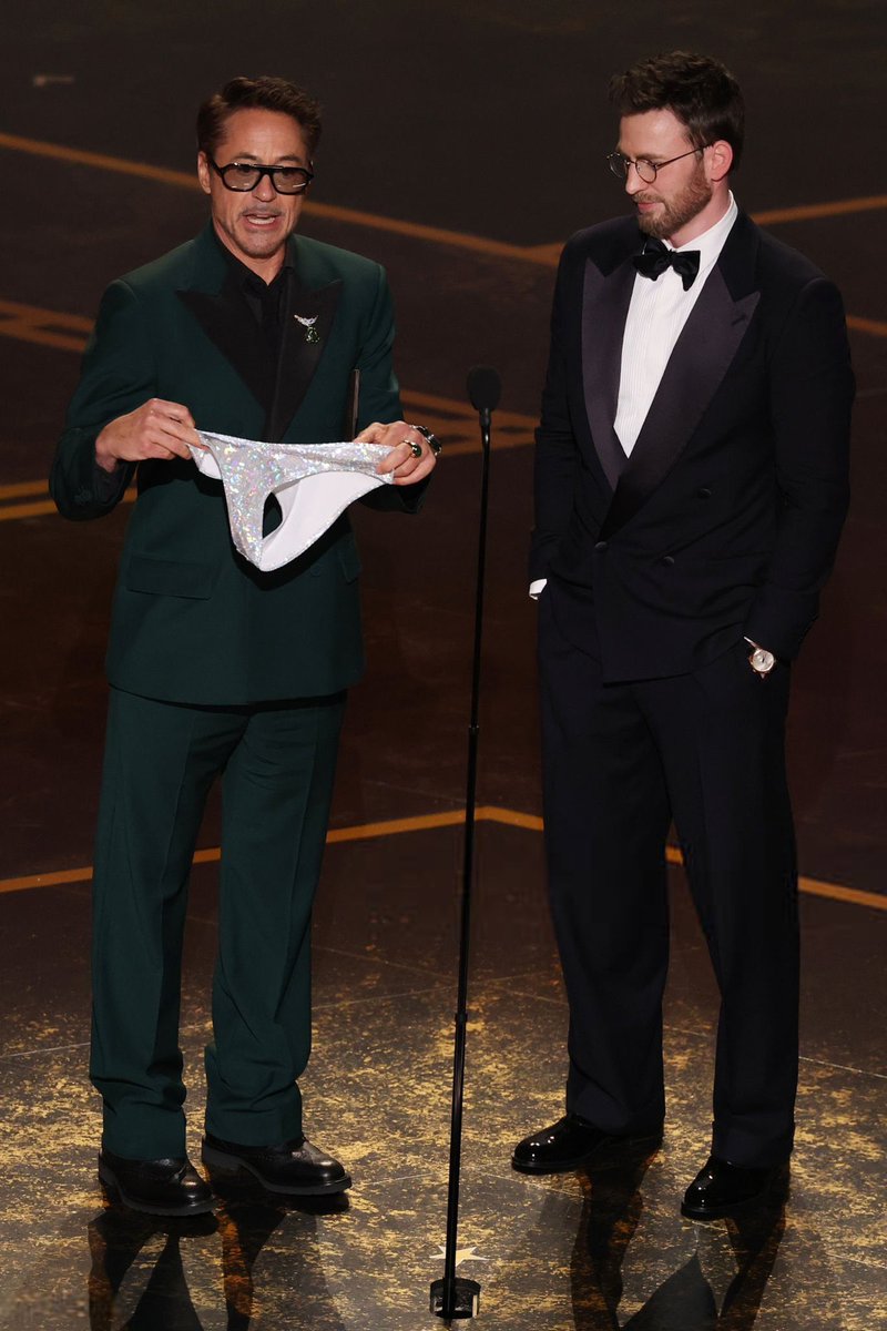 StarlightDowney's tweet photo. Robert with glitter underwear in his hands wasn’t on my 2026 bingo card but sure why the hell not https://t.co/cVVcuNGjhT