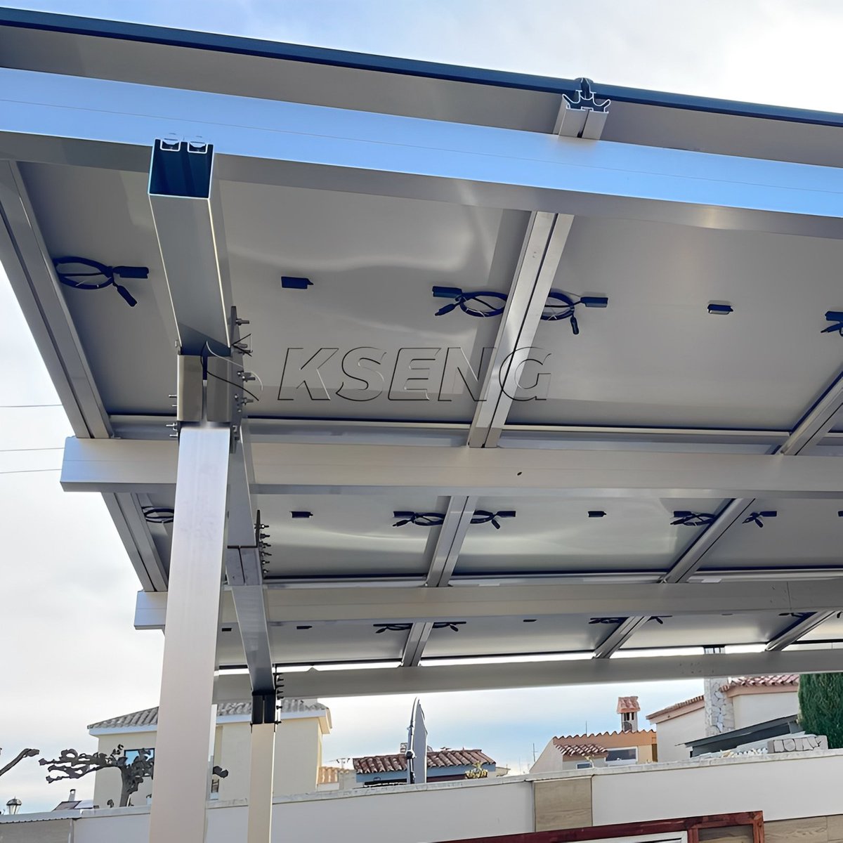 seolkseng's tweet image. 스패인 차고 태양광 지지대🌞
#KsengSolar 맞춤형 태양광 지지대 ✨
설치 간편·적응성 우수, 신뢰받는 기술력!
🔗 더 알아보기: xmkseng.com
👉공장 VR : xmkseng.com/vr_d52
#ksengsolar #과성 #태양광지지대  #그린에너지