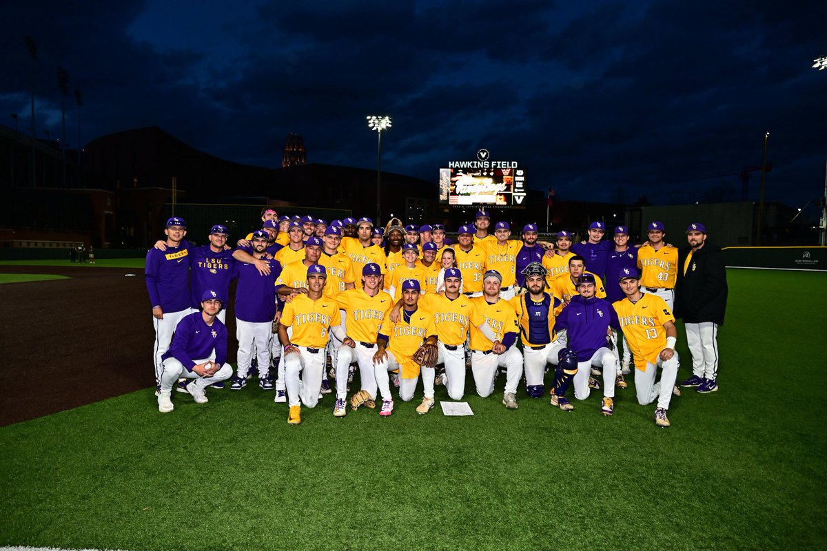 Jay Johnson tweet media