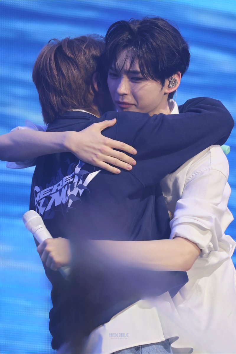 もち🦊최고누나 tweet media
