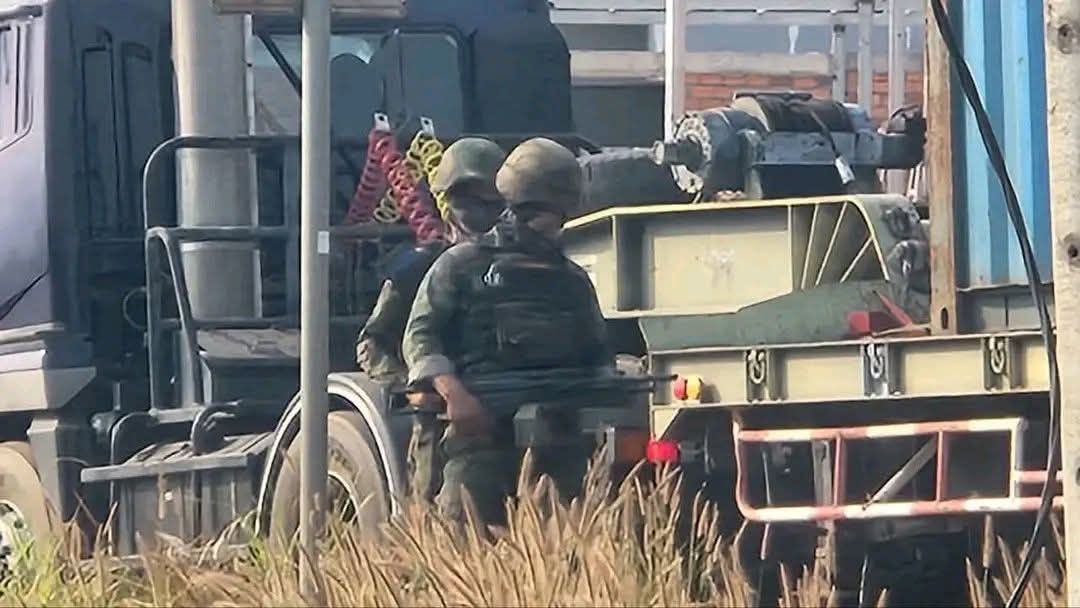KhmerPost24's tweet photo. Thai bandits continue to invade and seize Cambodian territory every day. https://t.co/ATyXuC9SCC