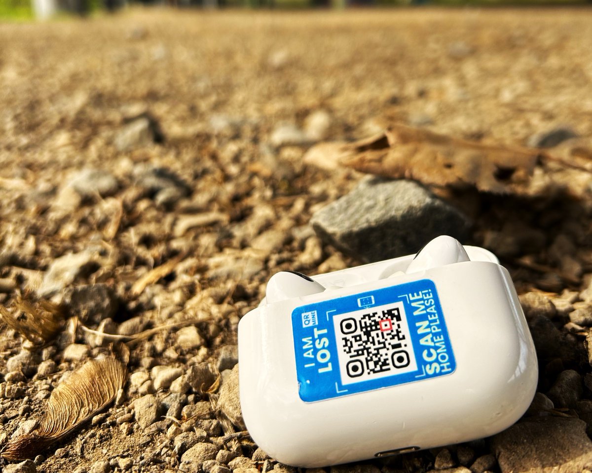 QR_Mine's tweet photo. AirPods: small, expensive and easily lost. Hence, make it easy to help honest finders. Our tags support exactly this: scan, write, help. That's it.
https://t.co/DcibroEzpD
#AirPods #Buds #InEars #Musik #Kopfhörer https://t.co/aqT5KsItxT