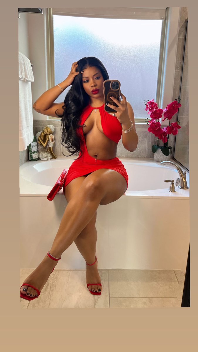Ms. Henry💋 tweet media