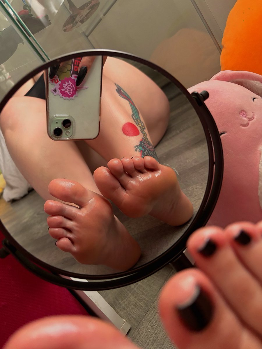 ᴊᴜɴᴇ ⊙﹏⊙ tweet media