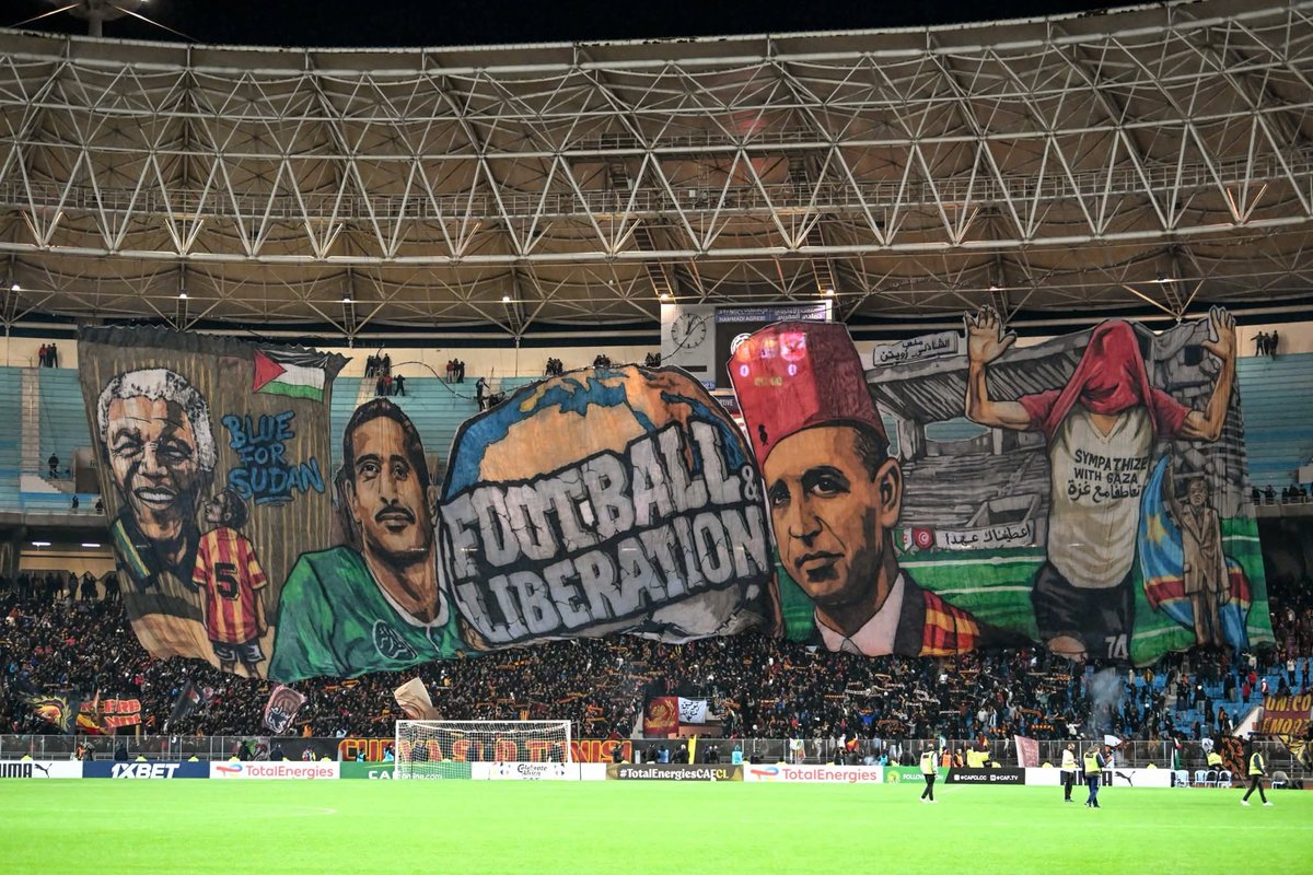 ESTunis_EN's tweet photo. A little score but important victory... in another great great night in #Rades 🔴This is the biggest match in the continent with a lot of history, controversies, tensions, etc. and Al Ahly is definitely our "bete noire" and used to have the all the favor of details and circumstances...
🟡 We certainly had the best scoring chances however the overall performance was not great at all.
🔴 Hopefully a better performance in the return leg in #Cairo next week that will secure a seat in the semi-final.
🟡 Egyptians accusing and blaming referees... a joke ?!!
#Taraji_Lebled
#Taraji_Dawla