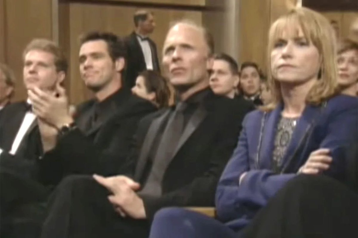 A vencedora do Oscar Amy Madigan quando, ao lado de Ed Harris, se recusou a aplaudir o Elia Kazan, que deu nomes para a perseguição anti-comunista.