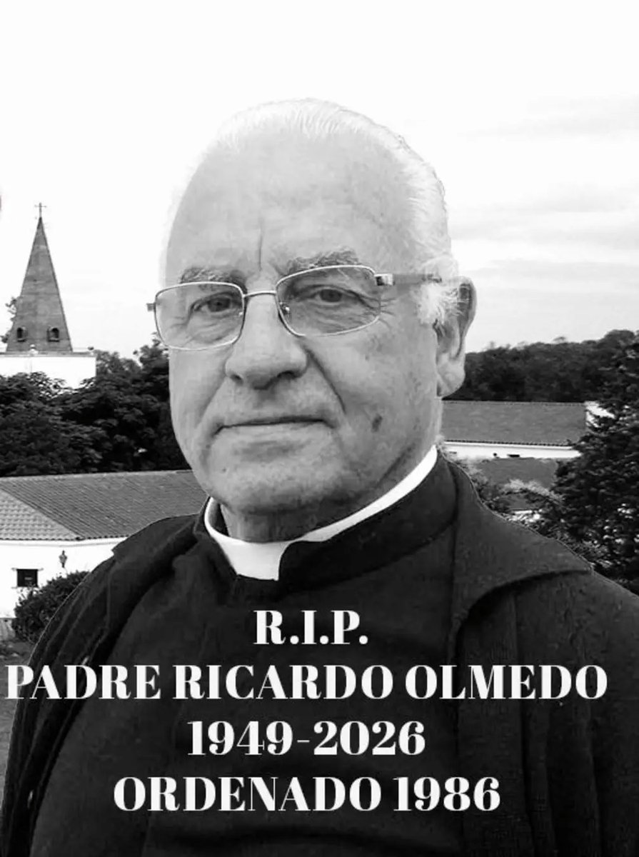 El Padre Olmedo fue quien en una confesión, me ayudó a elegir la Tradición para siempre y a comenzar con mi conversión. Fue mi catequista y quien me motivó al cambio de colegio de mis hijos. También fue mi guía.
Un GRAN Sacerdote. Recen por él.

Requiescat in pace.