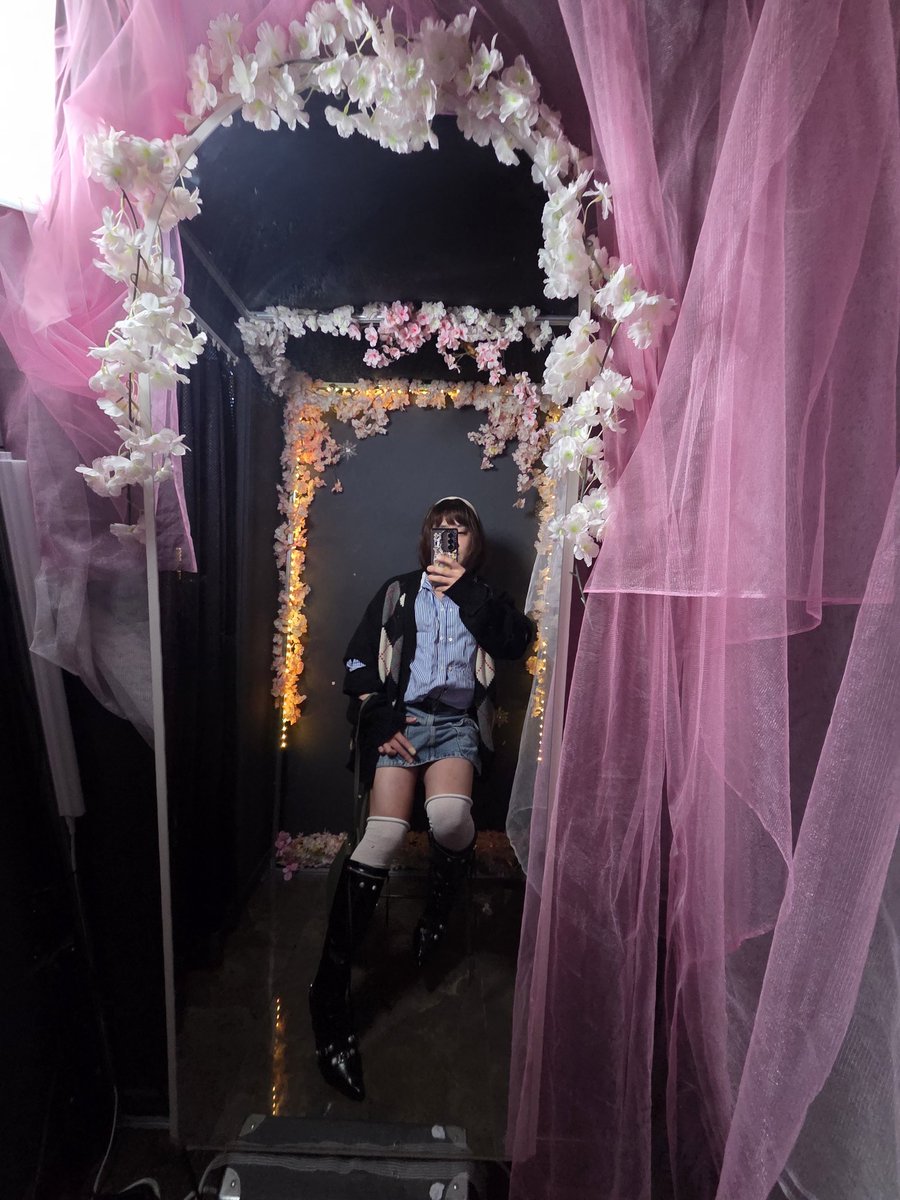 바이올렛 tweet media